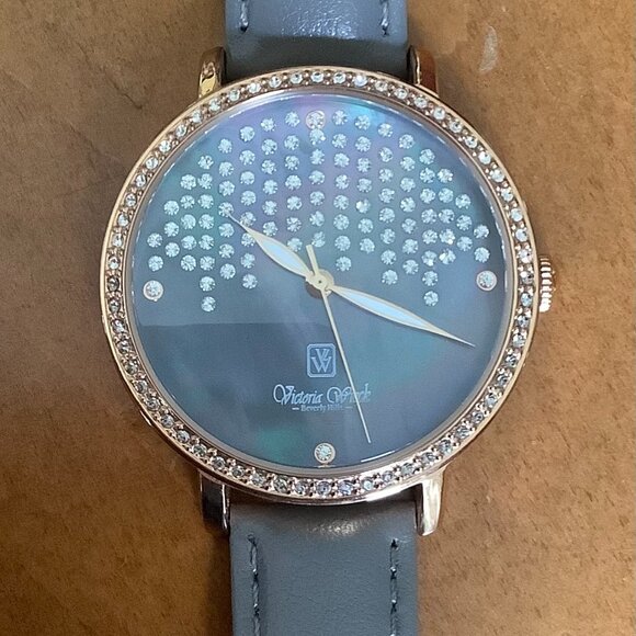 Victoria Wieck Swarovski Crystal Watch Gray Band (Battery Works!!)